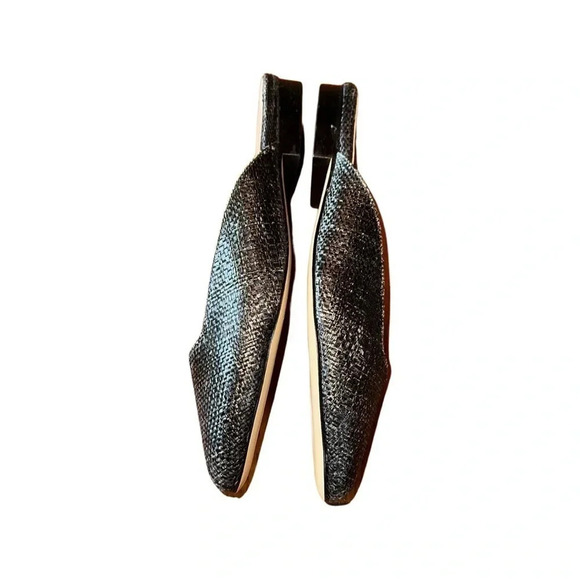 CB C. Orrico Woven Design Mules Flats Black Size 38 - Picture 5 of 6